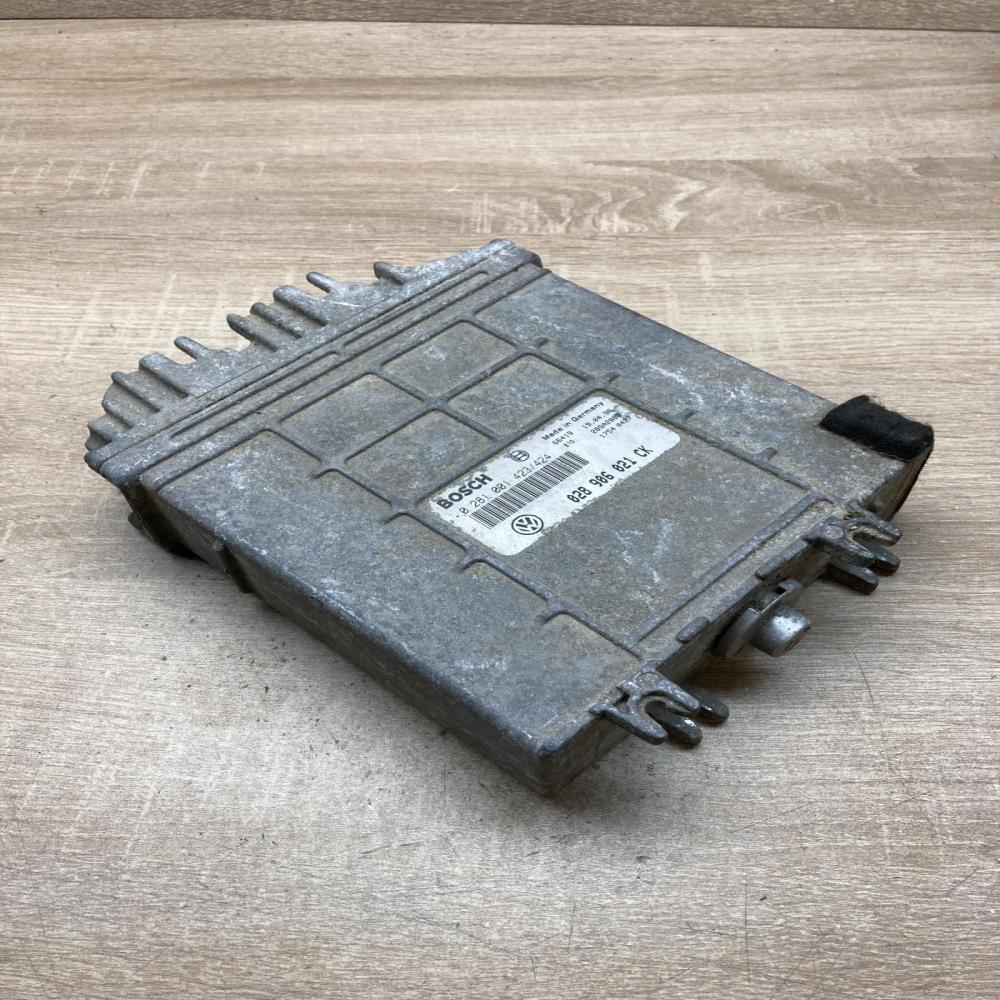 028906021CK 0281001423  Engine control unit/module ECU Volkswagen PASSAT B4