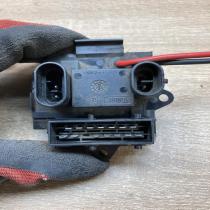 658146M   Heater blower motor/fan resistor Opel Vivaro