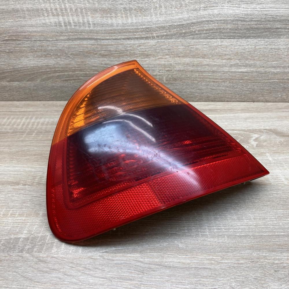 6928385 8368757  Rear/tail lights BMW 3 E46