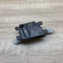 063800 0920   Air flap motor/actuator Toyota Avensis T250