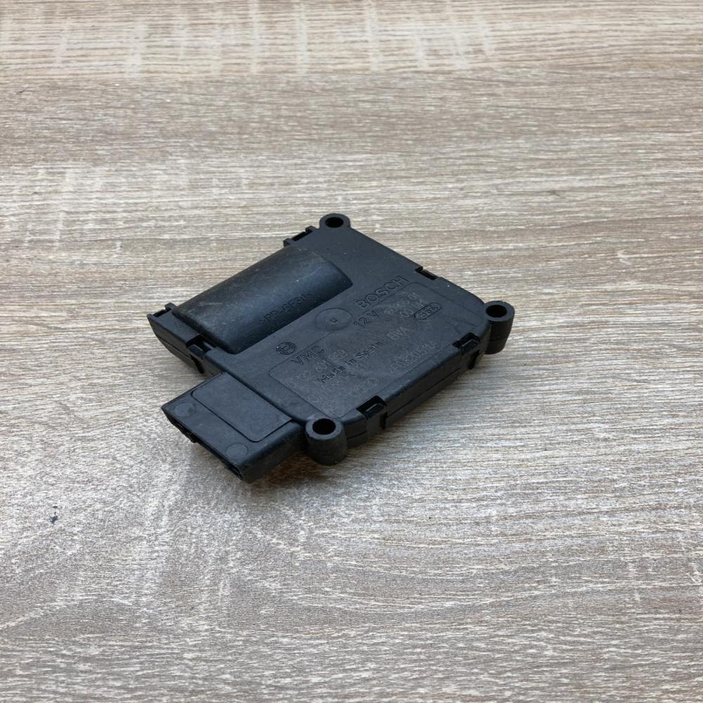 4F0820511A 0132801359  Air flap motor/actuator Audi A6 S6 C6 4F
