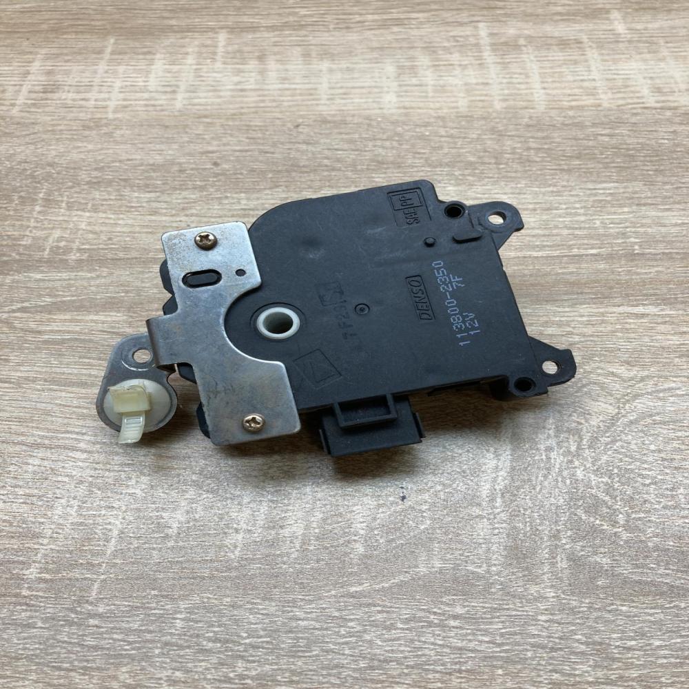 113800 2350   Air flap motor/actuator Honda CR-V