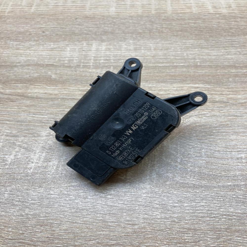 1K1907511E 0132801343  Air flap motor/actuator Volkswagen Golf V
