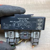 9442934 899251000  Coolant fan relay Volvo S70  V70  V70 XC