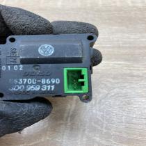 3D0959311 063700 8690  Air flap motor/actuator Volkswagen Phaeton