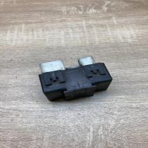 9442934   Coolant fan relay Volvo S70  V70  V70 XC