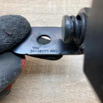 7313158 34141626A  Rear seatbelt buckle BMW i8