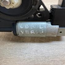 GJ6A5858X CM011050  Rear door window regulator motor Toyota Corolla Verso AR10