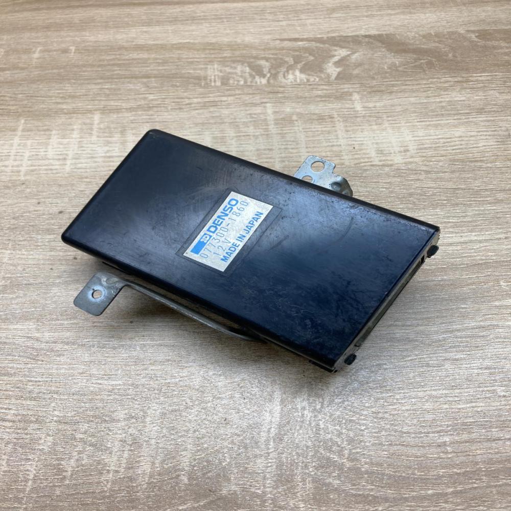 077300 1860   Other control units/modules Mitsubishi Pajero