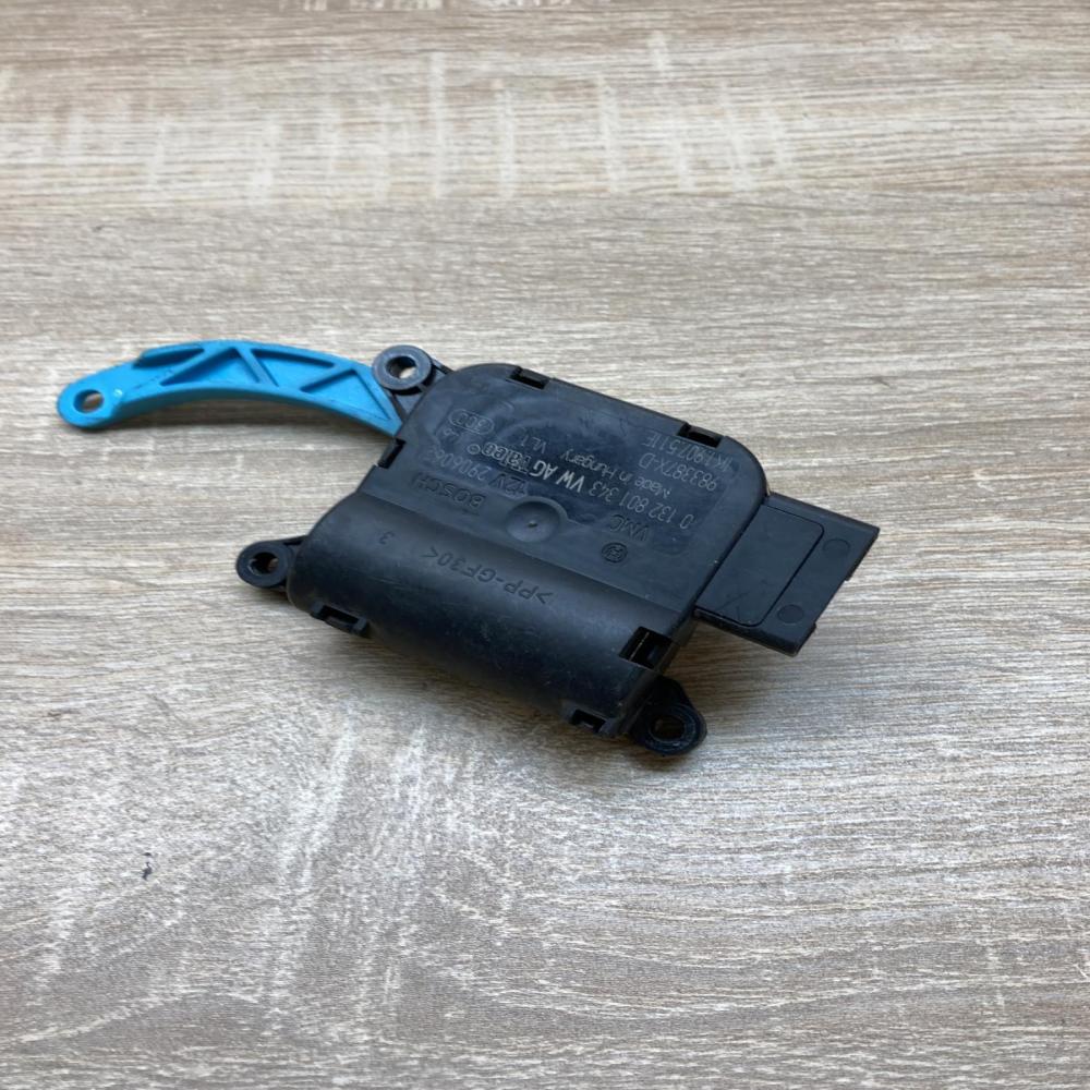 1K1907511E 0132801343  Air flap motor/actuator Skoda Octavia Mk2 (1Z)