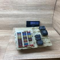 2M5T 14A073 PC 90730AB  Fuse module Ford C-MAX I