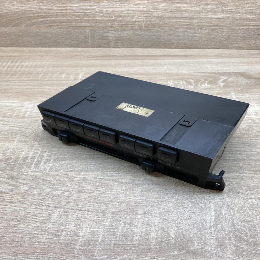 4GA5R   Climate control unit Mazda 626