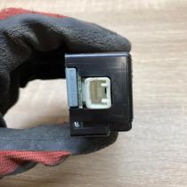 89741 42220 251300 1461  Door central lock control unit/module Toyota RAV 4 (XA3