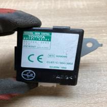 89741 42151 251300 0061  Door central lock control unit/module Toyota RAV 4 (XA2