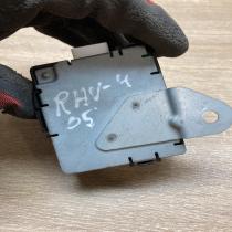 89741 42151 251300 0061  Door central lock control unit/module Toyota RAV 4 (XA2