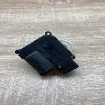 4E0820511 0132801323  Air flap motor/actuator Audi A8 S8 D3 4E