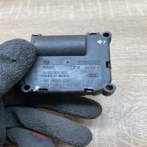 4E0820511 0132801323  Air flap motor/actuator Audi A8 S8 D3 4E