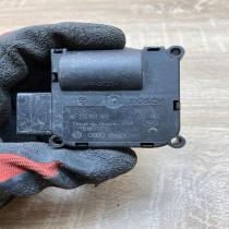 4F0820511B 0132801369  Air flap motor/actuator Audi A6 S6 C6 4F