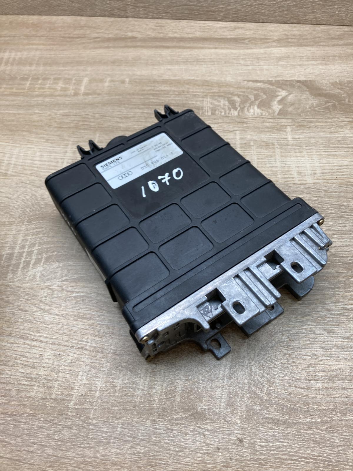 039906024D 5WP4174  Engine control unit/module ECU Audi 100 S4 C4