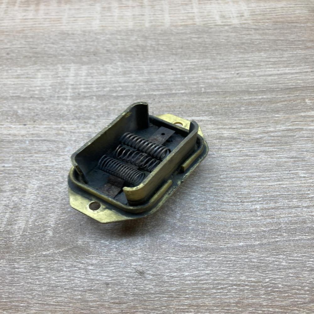 443959127C   Heater blower motor/fan resistor Audi 100 200 5000 C3