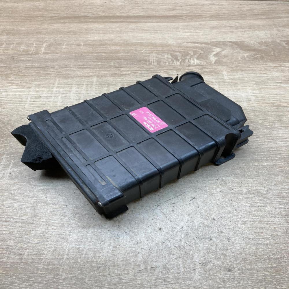 811906264G 0280800188  Engine control unit/module ECU Audi 100 S4 C4