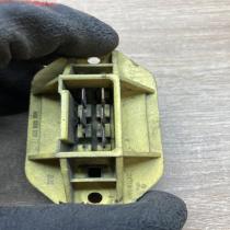 443959127C   Heater blower motor/fan resistor Audi 100 200 5000 C3