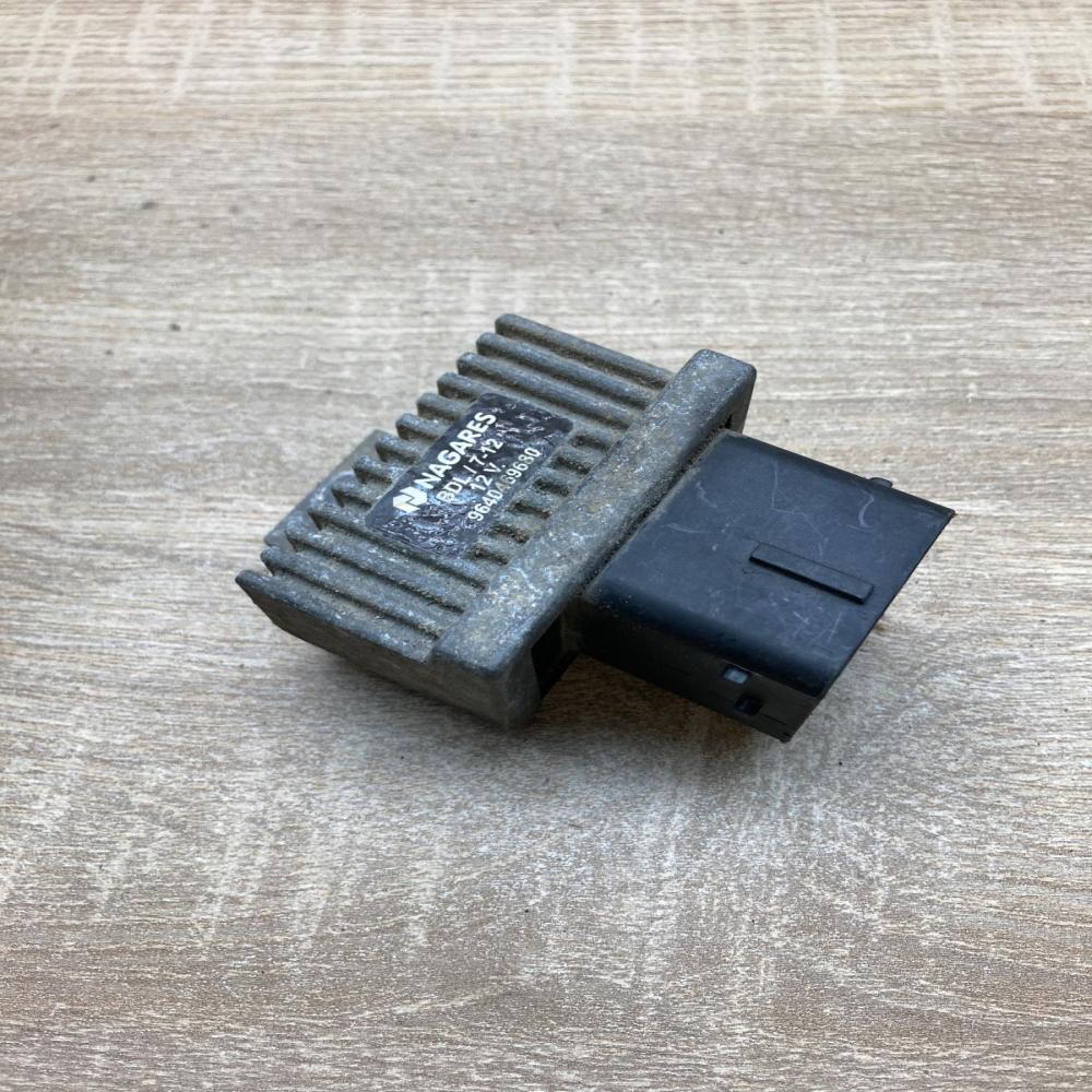 9640469680   Glow plug pre-heat relay Citroen C5