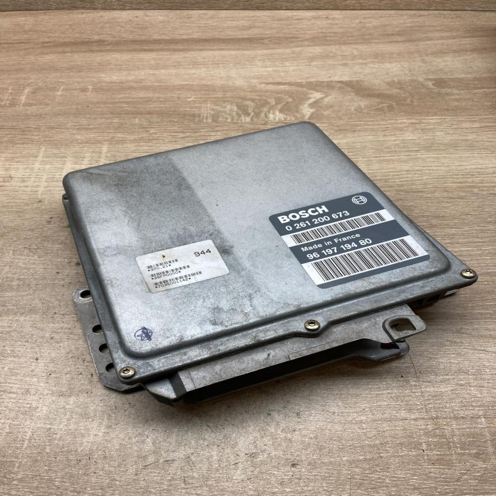 9619719480 0261200673  Engine control unit/module ECU Peugeot 406