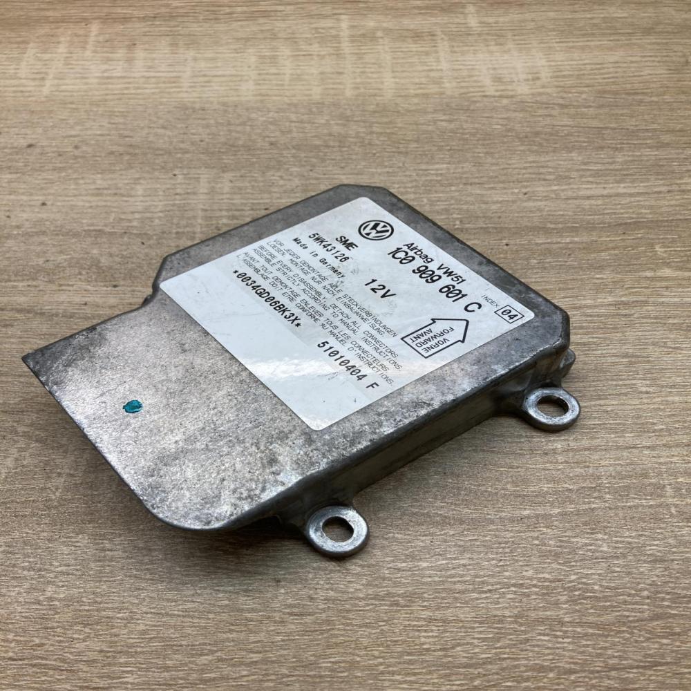 1C0909601C 5WK43126  Airbag control unit/module Skoda Fabia Mk1 (6Y)