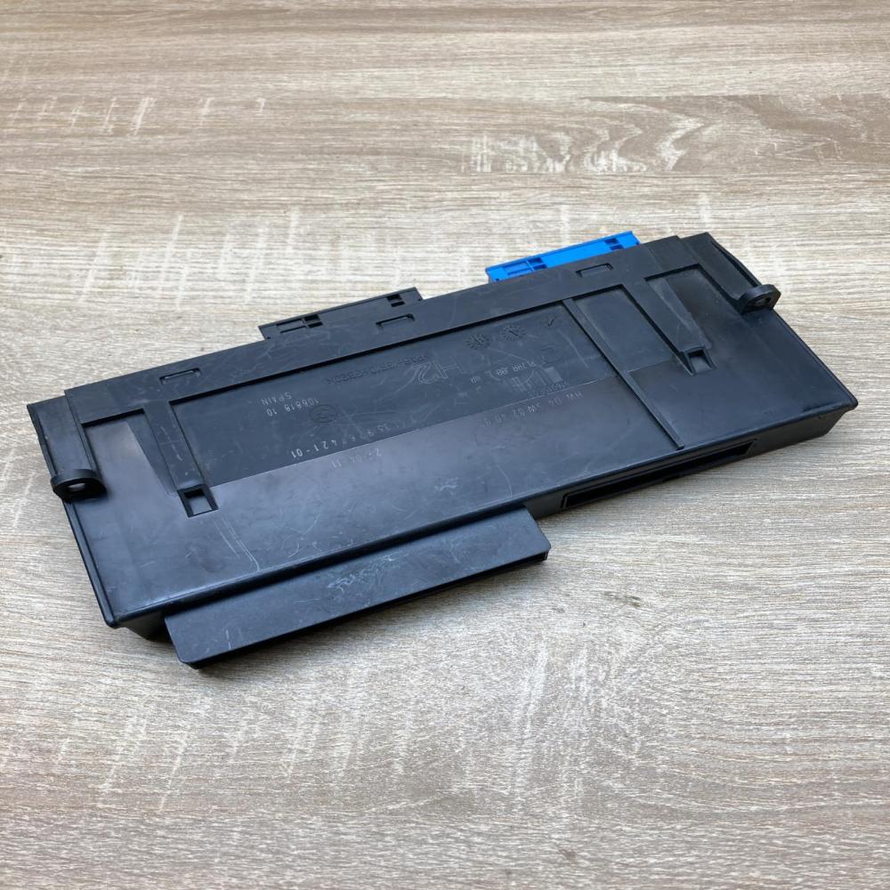 9267421 106818  Comfort/convenience module BMW 3 E90 E91