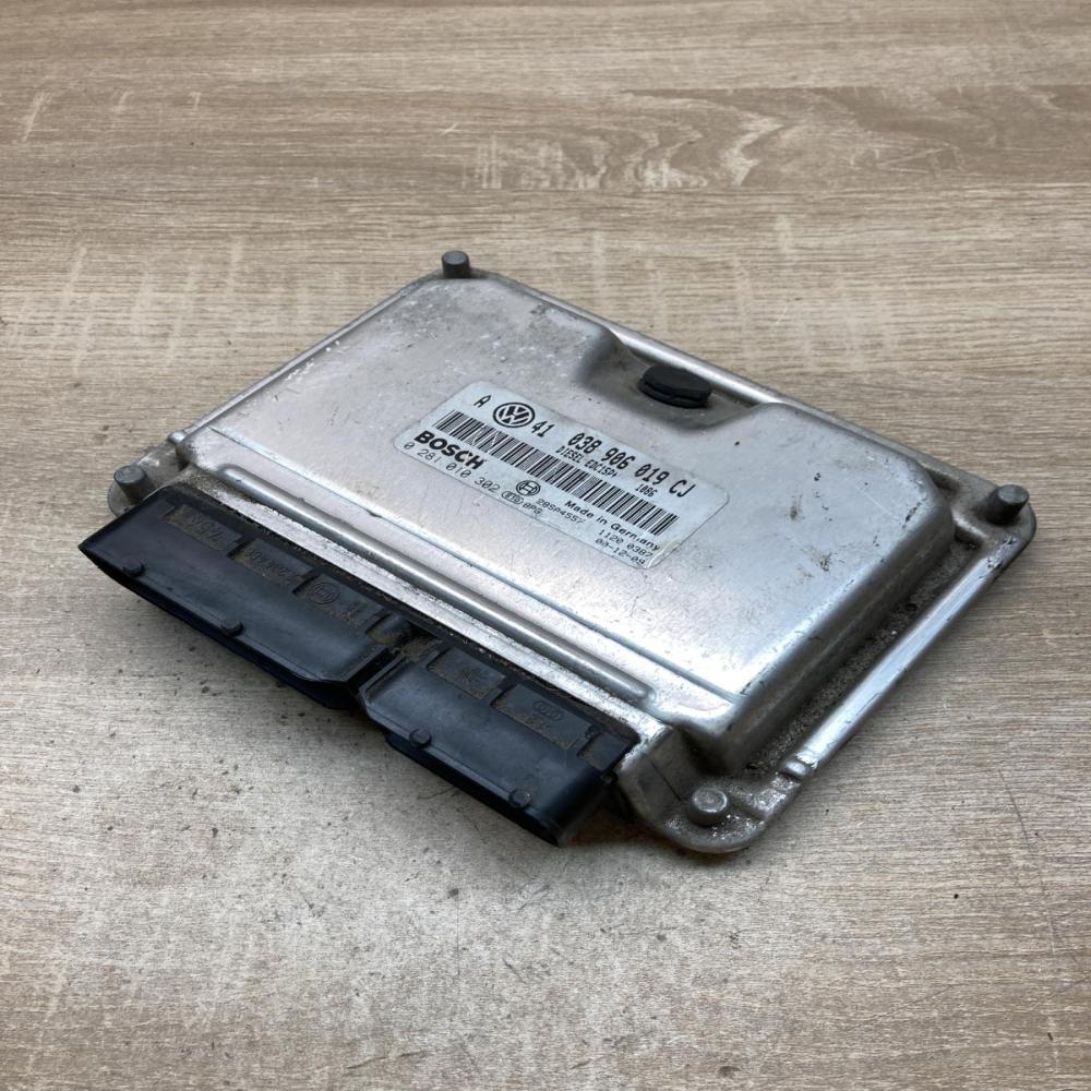 038906019CJ 0281010302  Engine control unit/module ECU Volkswagen Golf IV