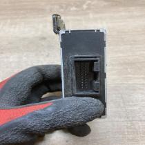 4D0951173B   Alarm control unit/module Audi A8 S8 D2 4D