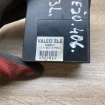 9630668977   Central locking relay Peugeot 406
