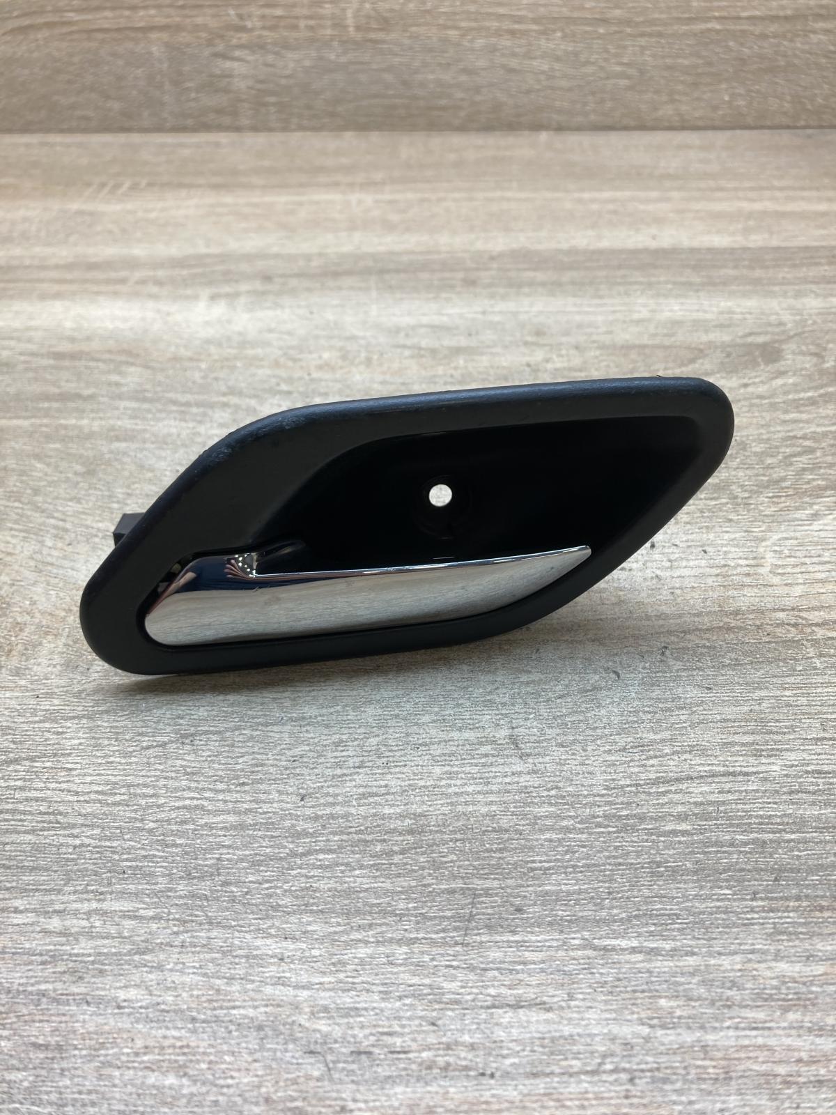 7032925   Front door interior handle BMW 5 E39