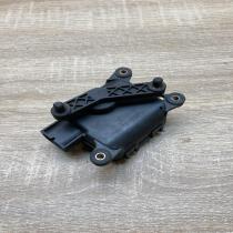 4B1820511D   Air flap motor/actuator Audi A6 S6 C5 4B