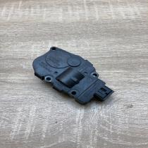 25062009 K9749005  Air flap motor/actuator Audi A5 8T 8F