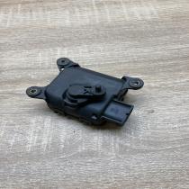 4B1820511K 0132801158  Air flap motor/actuator Audi A6 S6 C5 4B