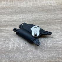 1K1907511C 0132801340  Air flap motor/actuator Volkswagen Golf V