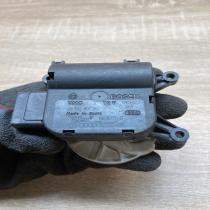 8E1820511C 0132801302  Air flap motor/actuator Audi A4 S4 B6 8E 8H