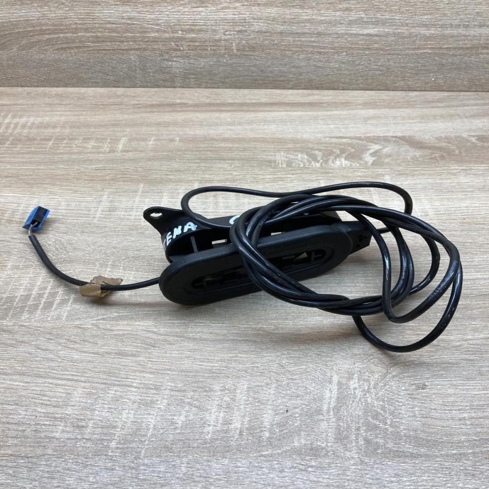 A2208202275 5WK48038  Aerial GPS antenna Mercedes-Benz S W220