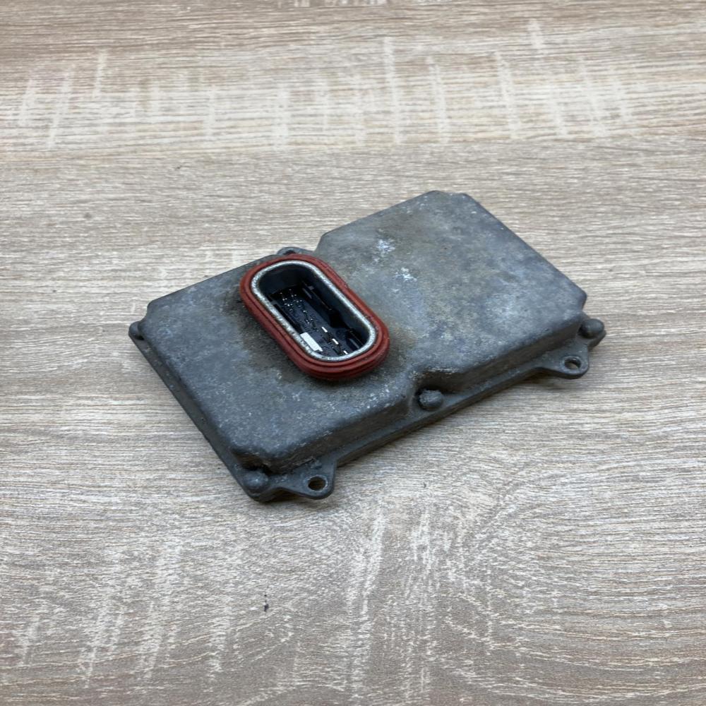 A0028202426   Headlight ballast module Xenon Mercedes-Benz E W211