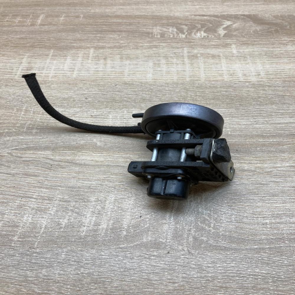 357906283   Turbo solenoid valve Audi 100 S4 C4