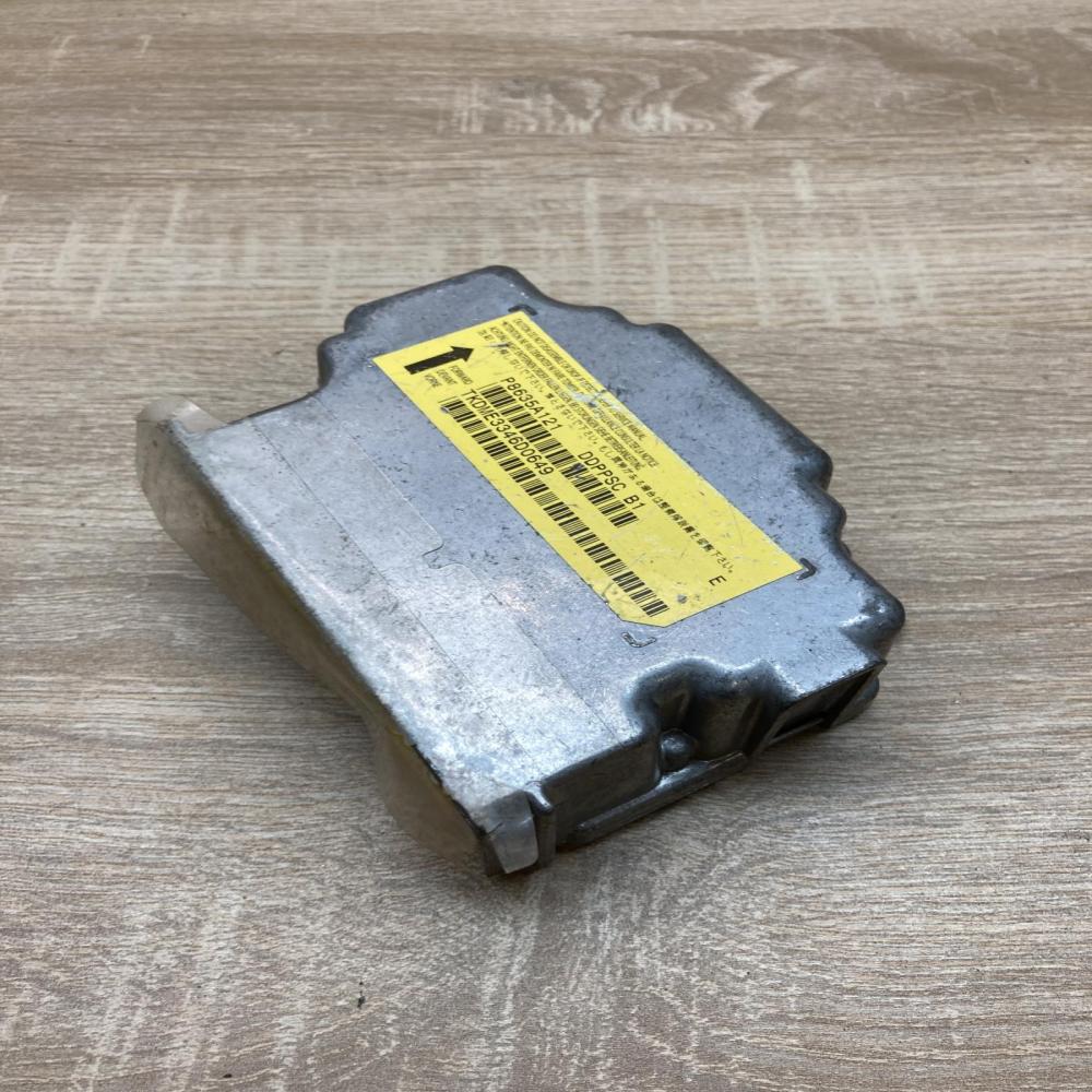 P8635A121 8635A121 DDPPSC B1 Airbag control unit/module Chrysler Voyager
