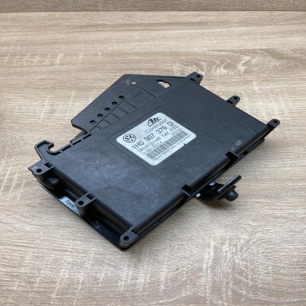 1H0907379D   ABS control unit/module Volkswagen Golf III