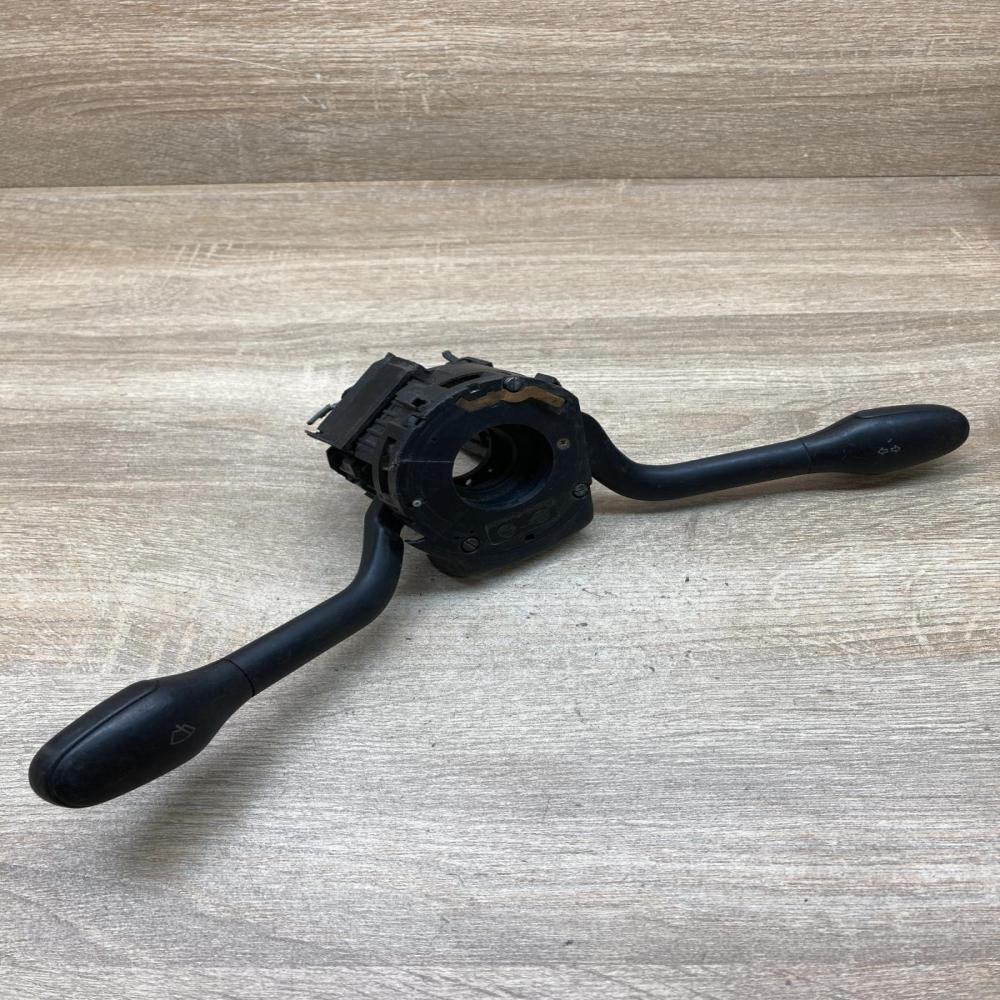 1H6953503F   Wiper turn signal indicator stalk/switch Volkswagen Golf III