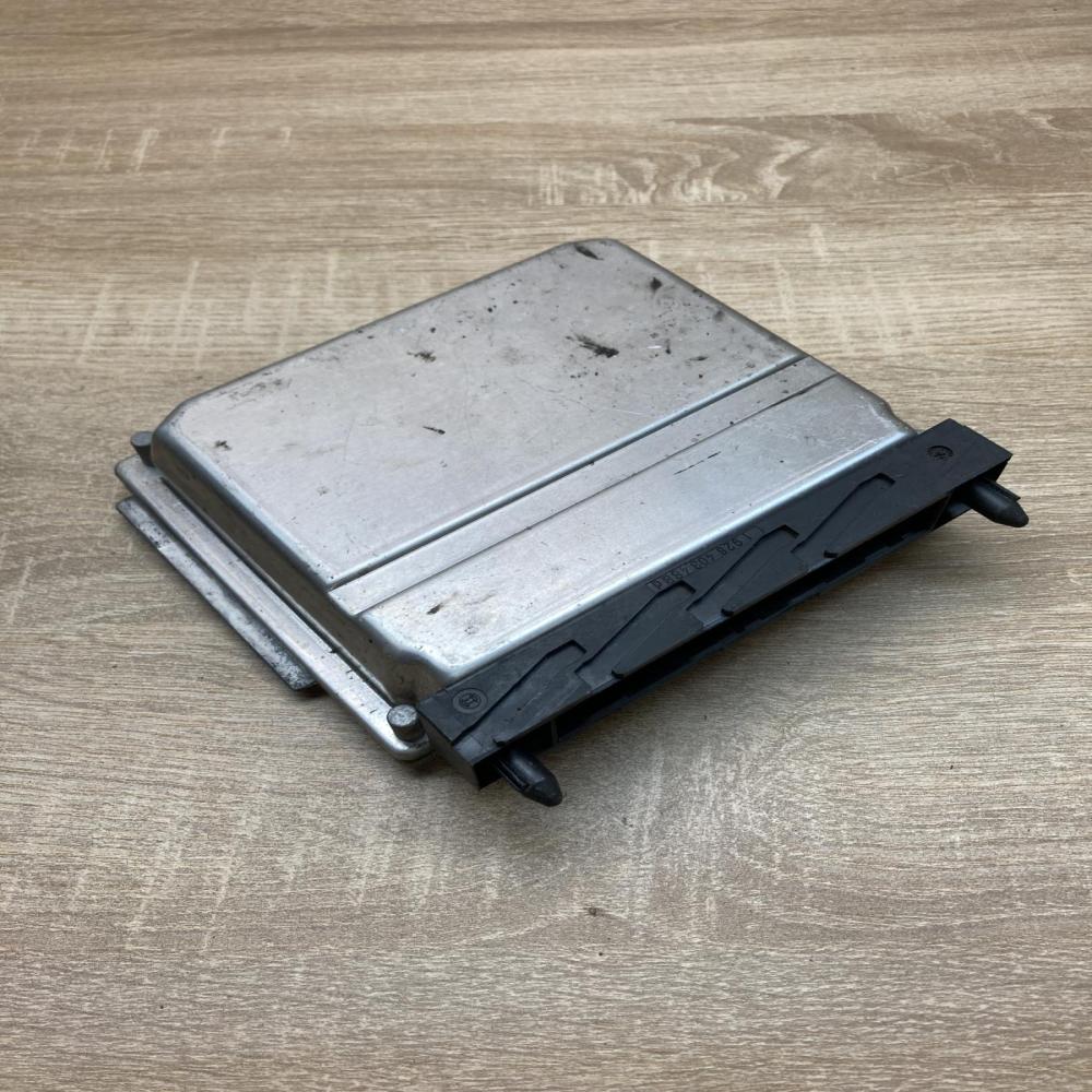 09496667A 0281001776  Engine control unit/module ECU Volvo V70