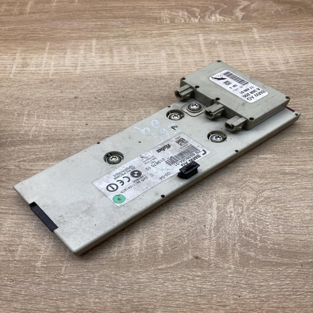 6938064 8368205  Aerial antenna amplifier BMW 7 E65 E66