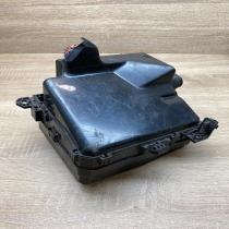 PR074 00000 8565A024  Fuse module Peugeot 4007