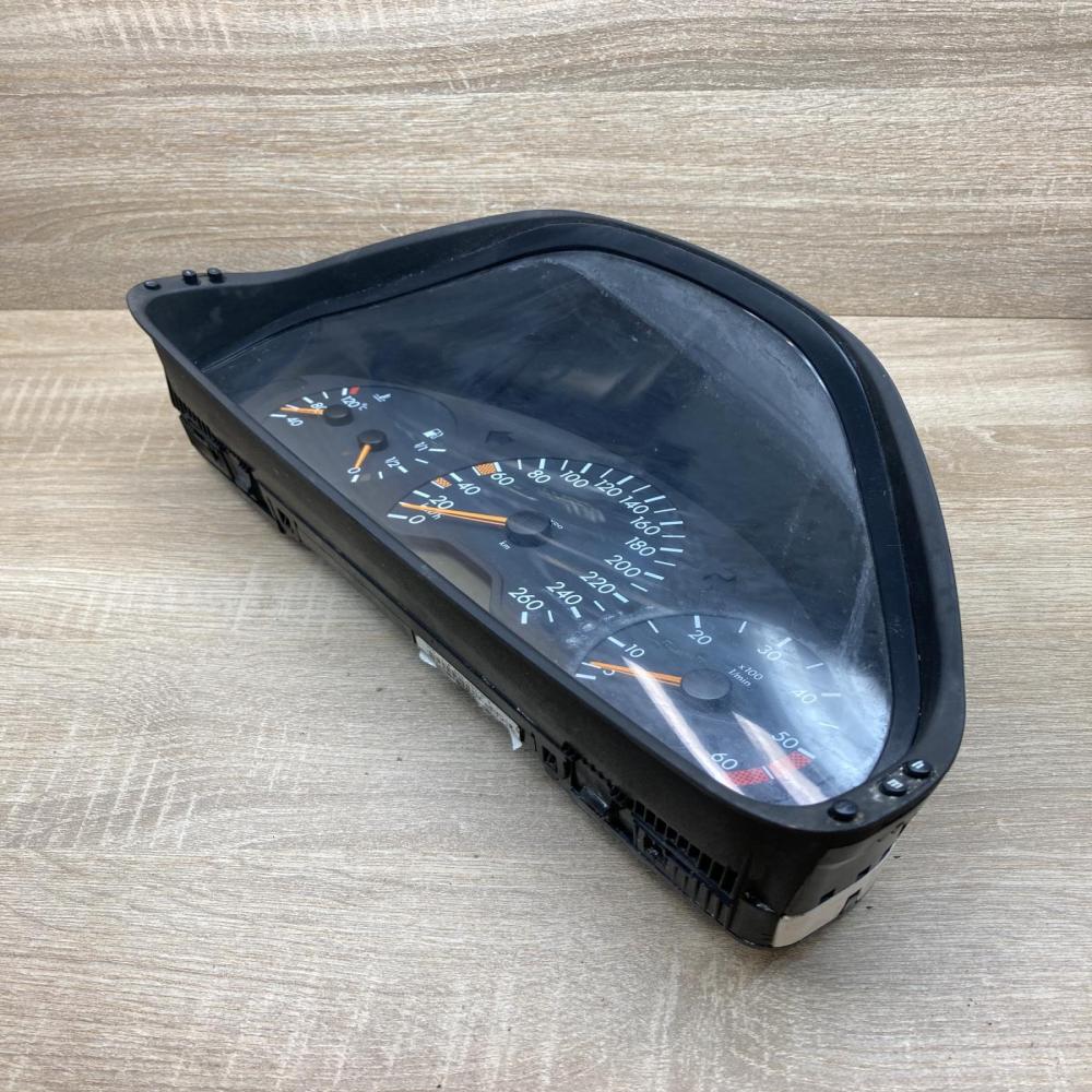 2105403348 84570285  Speedometer (instrument cluster) Mercedes-Benz E W210