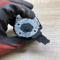 83721479   Air flap motor/actuator BMW 5 E39